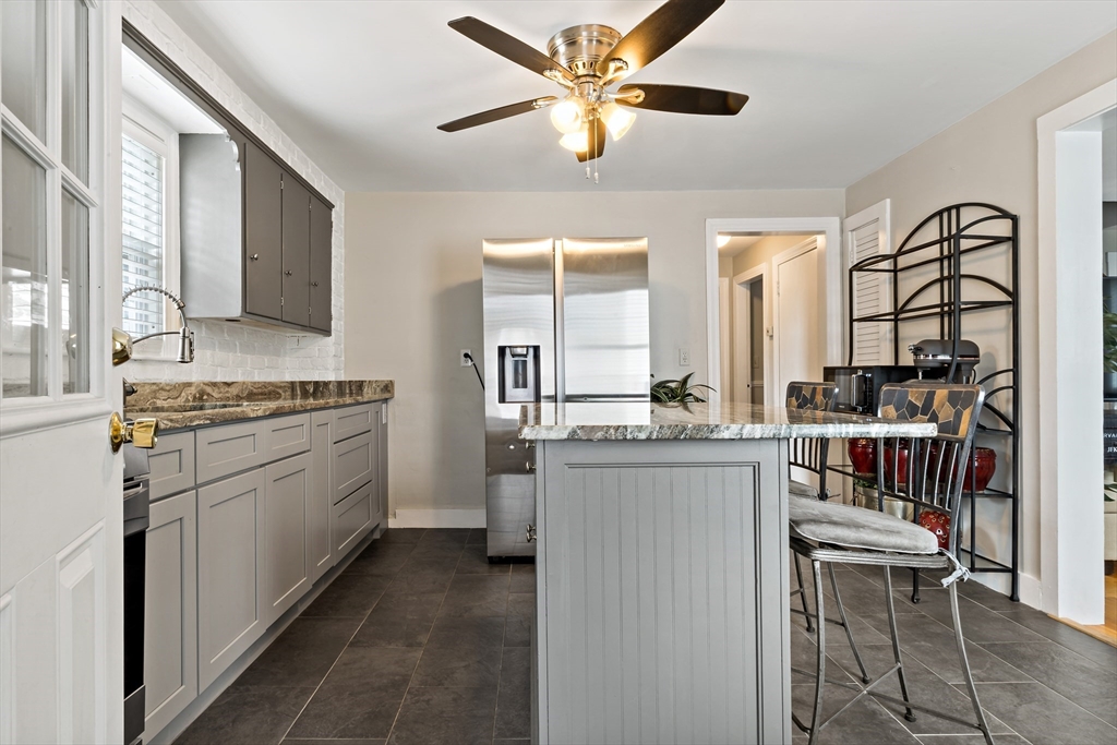 115 Sherman Road Somerset, MA 02726 - Photo 4 of 26 Gallery Image 4