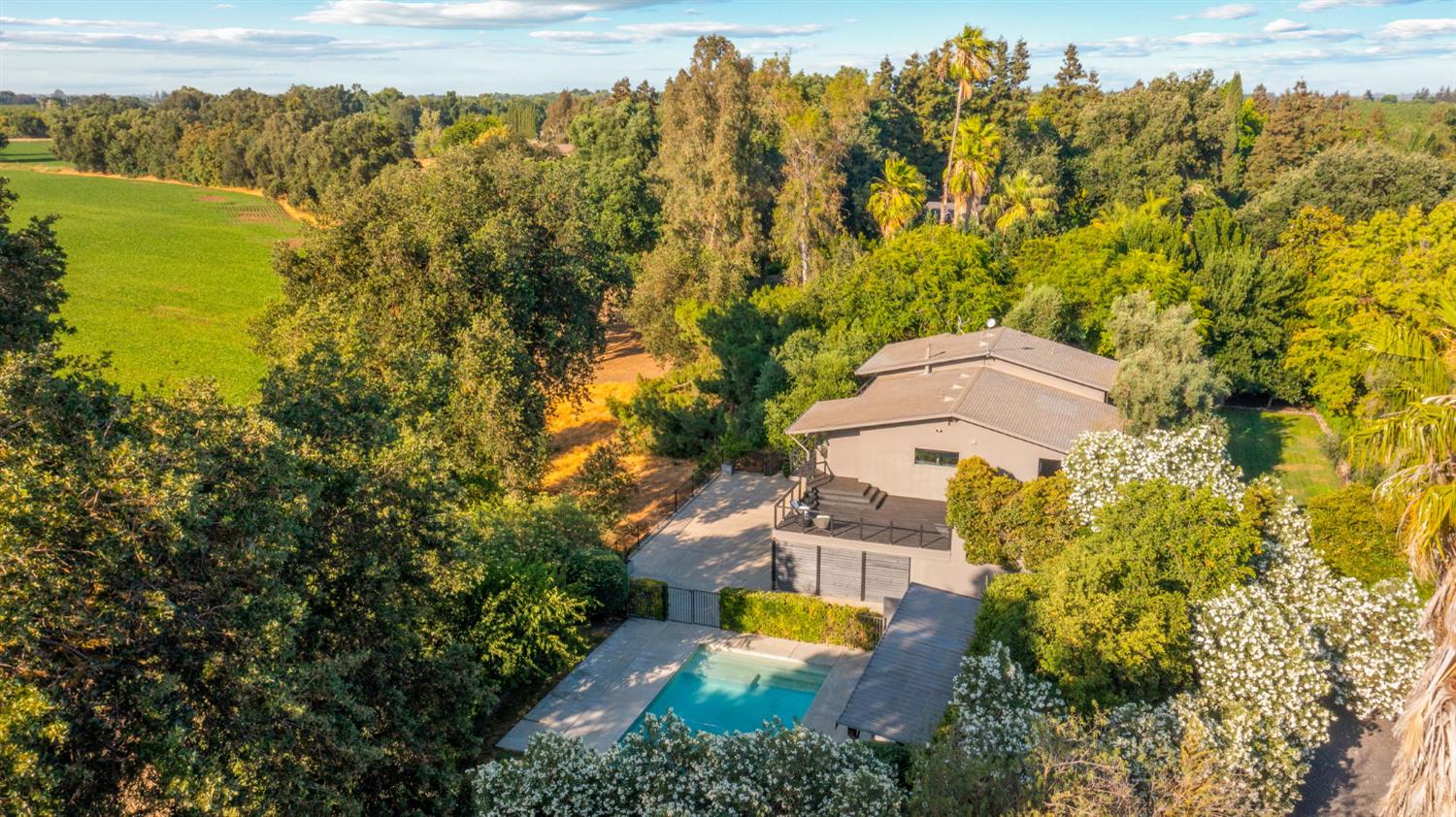 2561 Ladd Road Modesto, CA 95356 - Photo 8 of 19