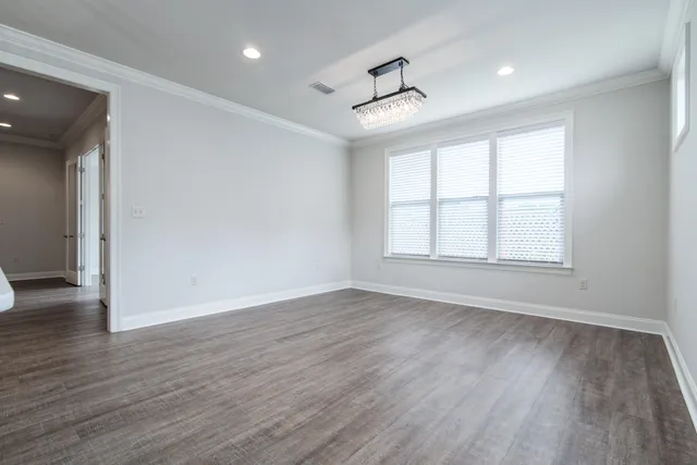 $3,300 | 718 Woods Drive, Niceville, FL 32578