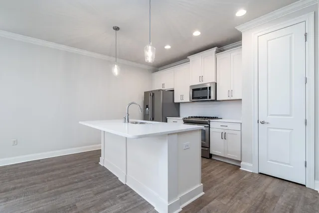 $3,300 | 718 Woods Drive, Niceville, FL 32578