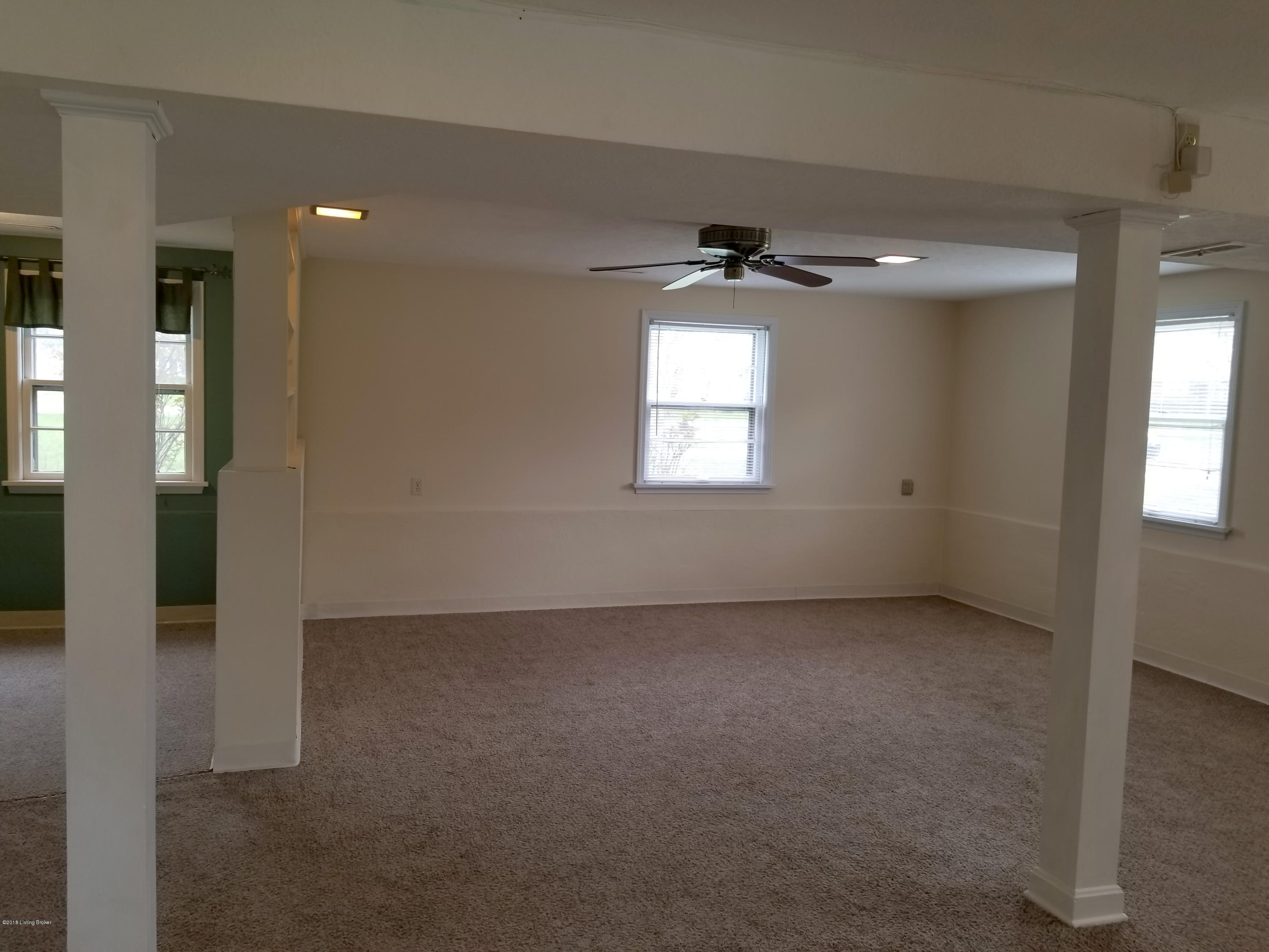 8700 Terry Road Louisville, KY 40258 - Photo 20 of 23 Family Room 2