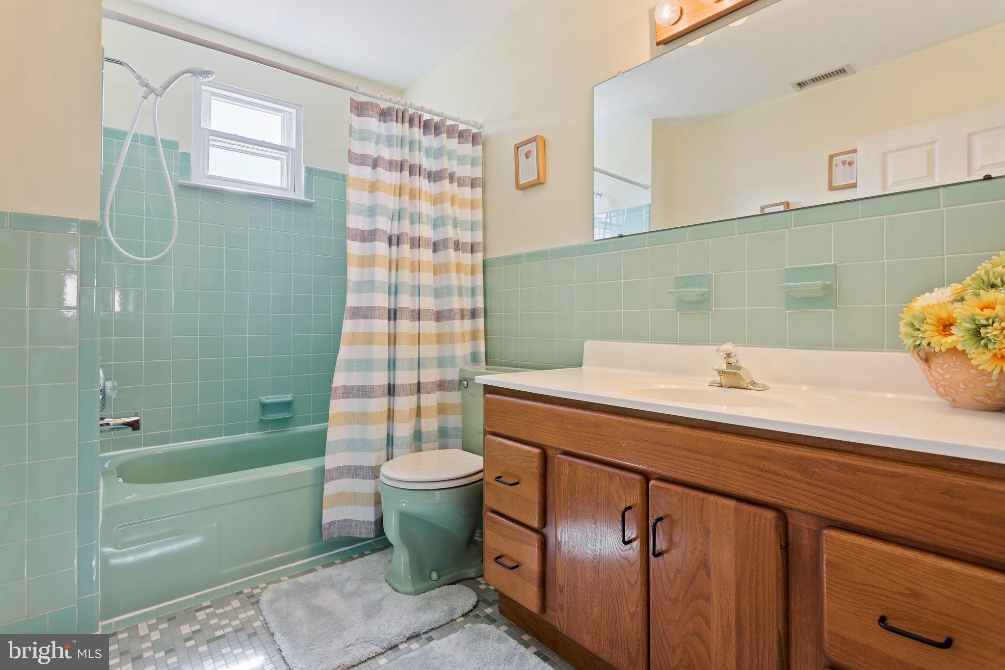 2225 Overlook Drive Aston, PA 19014 - Photo 13 of 25