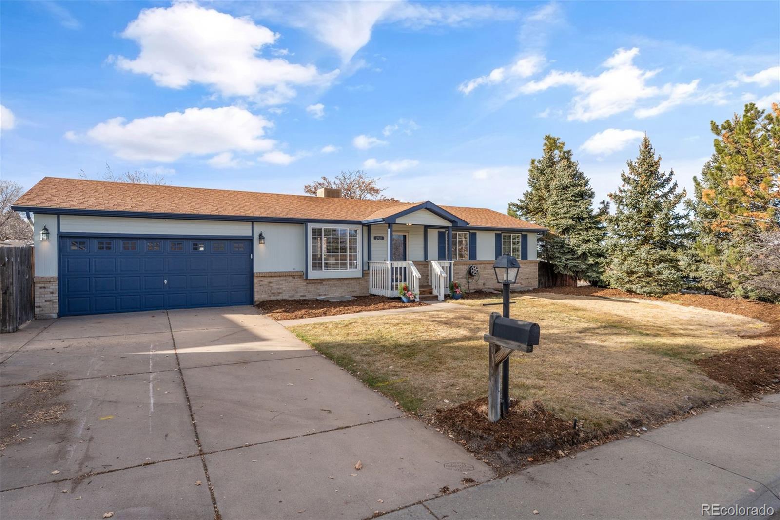 2701 South Jasper Street Aurora, CO 80013 - Photo 2 of 49