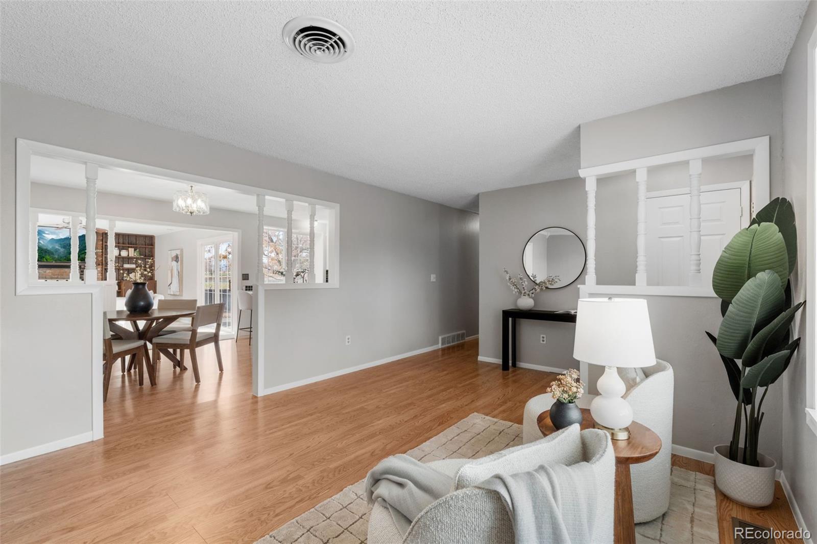 2701 South Jasper Street Aurora, CO 80013 - Photo 9 of 49