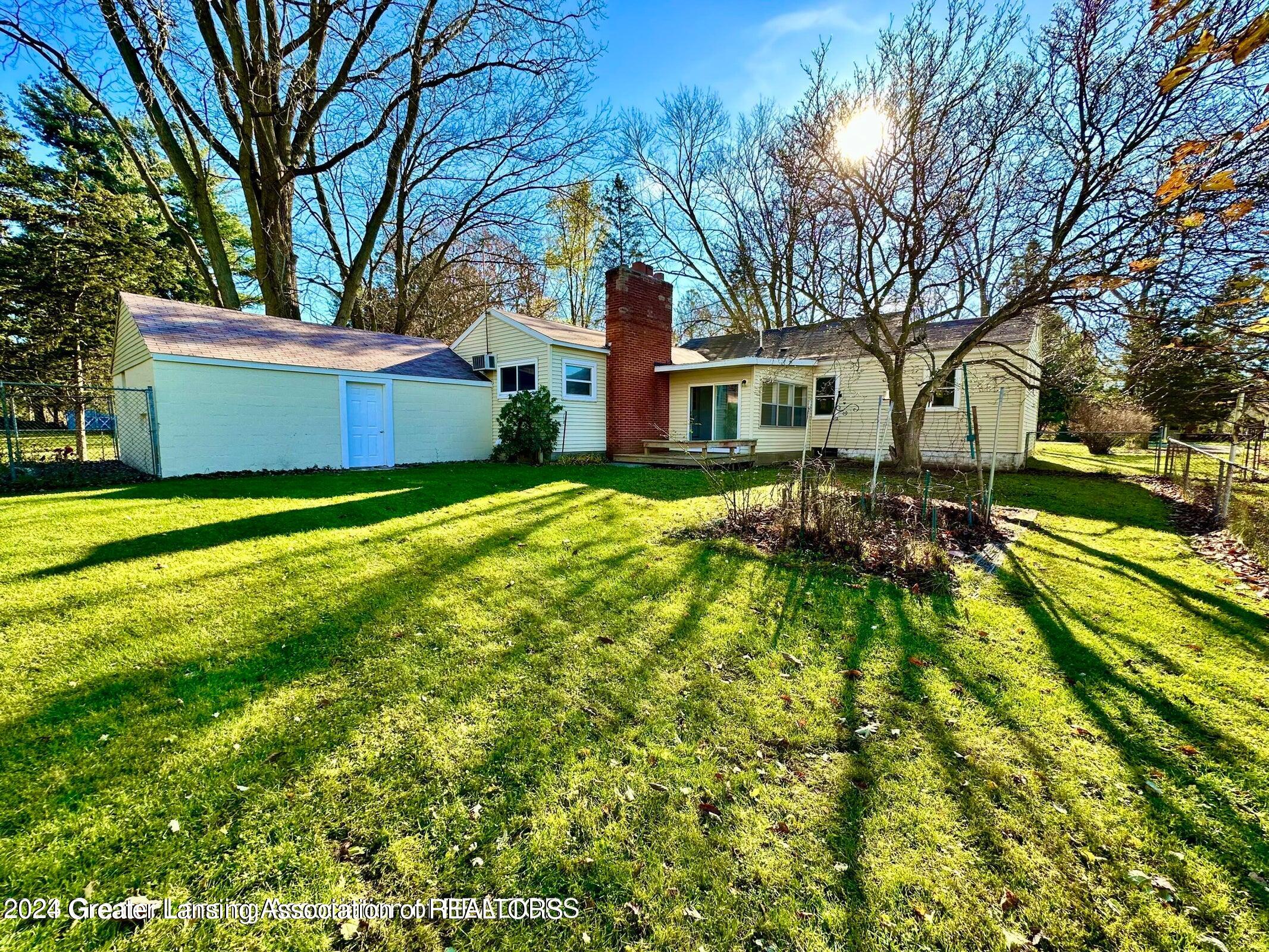 2050 Raby Road Haslett, MI 48840 - Photo 39 of 42 39