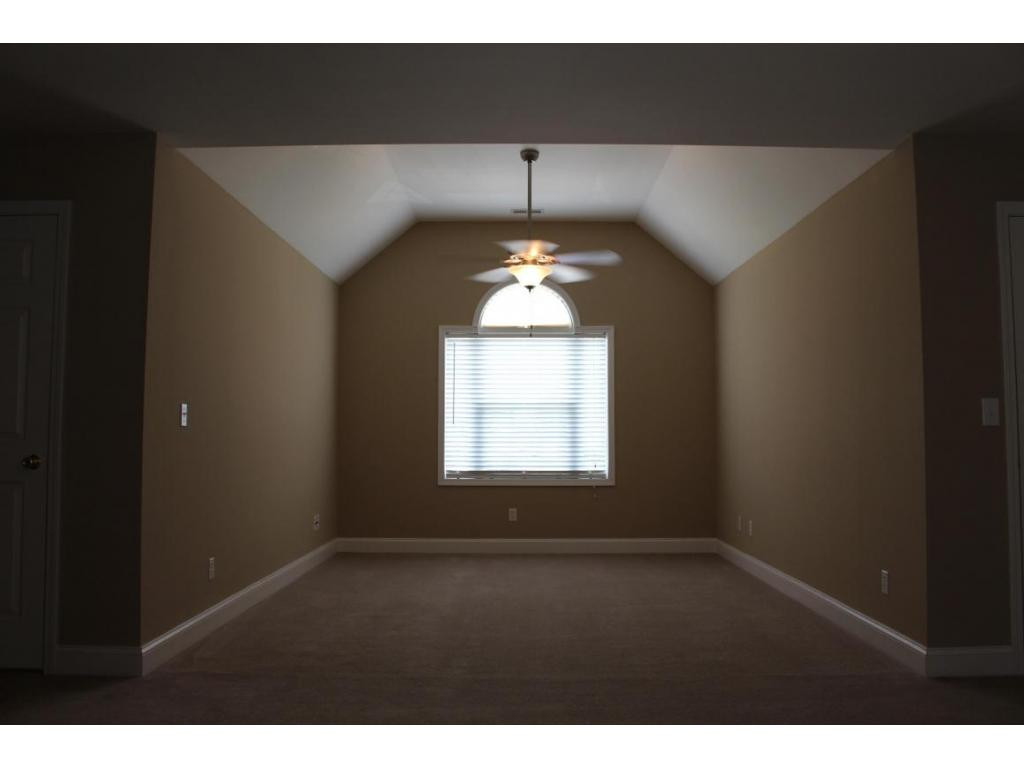 616 Kings Ridge Drive Blountville, TN 37617 - Photo 14 of 24 Photo 14