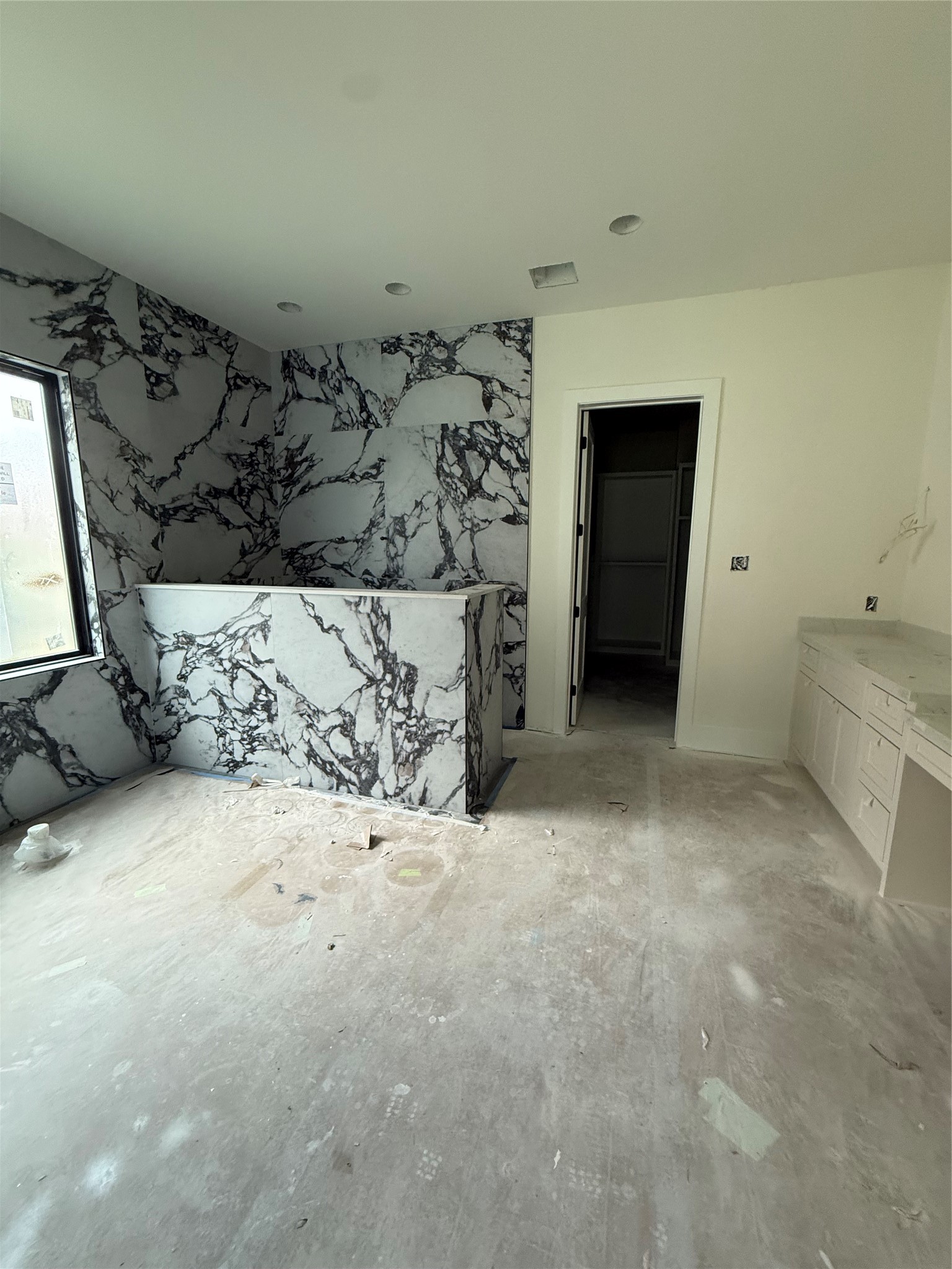 65 Shadow Creek Ridge Drive Spring, TX 77389 - Photo 29 of 34 Primary bathroom.