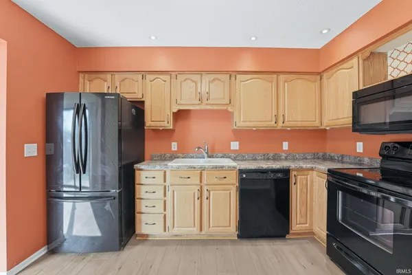 $185,000 | 8028 Harrisburg Lane, Fort Wayne, IN 46835