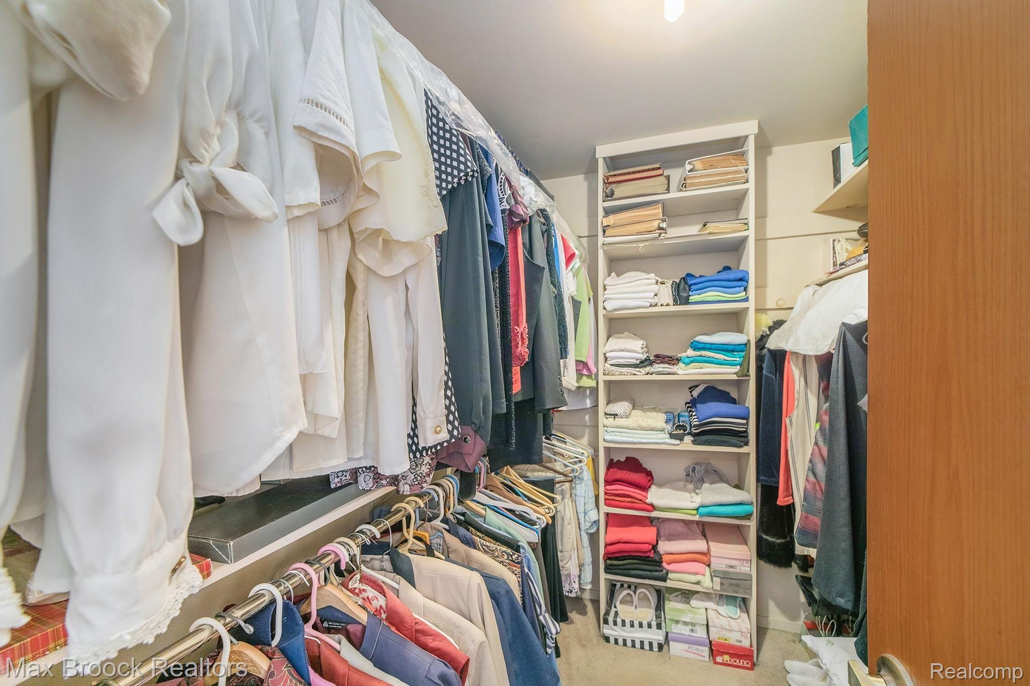 4537 Strandwyck Road West Bloomfield, MI 48322 - Photo 21 of 35 Walk in Closet