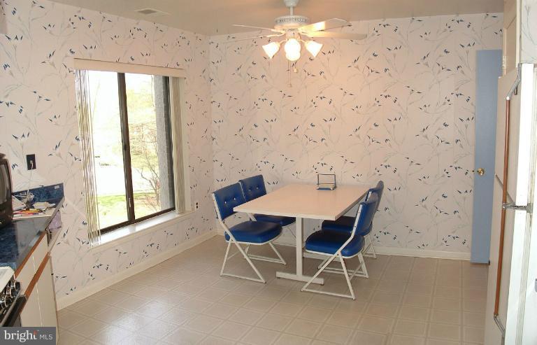 3031 Fallstaff Road, Unit 304C Baltimore, MD 21209 - Photo 6 of 19 Breakfast Area