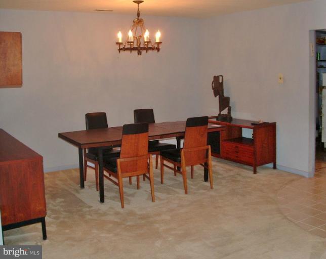 3031 Fallstaff Road, Unit 304C Baltimore, MD 21209 - Photo 9 of 19 Dining Area