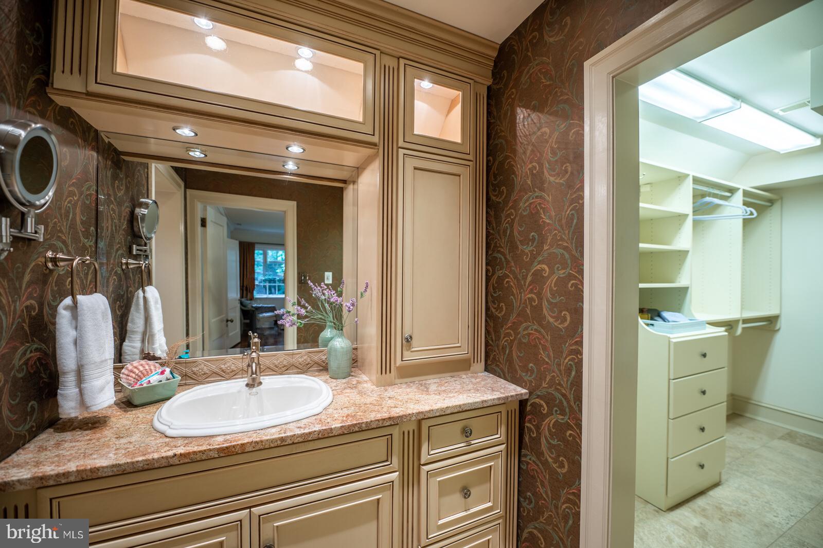 217 Hilldale Road Villanova, PA 19085 - Photo 31 of 40