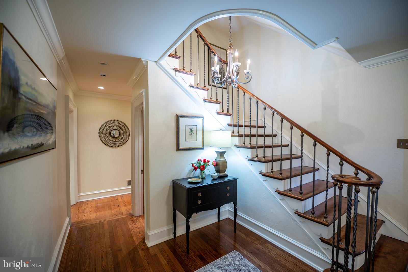 217 Hilldale Road Villanova, PA 19085 - Photo 4 of 40