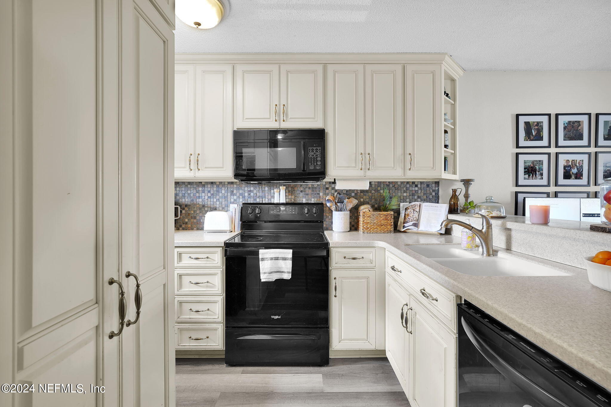 650 West Pope Road, Unit 242 St. Augustine, FL 32080 - Photo 8 of 23 entry to kitchen