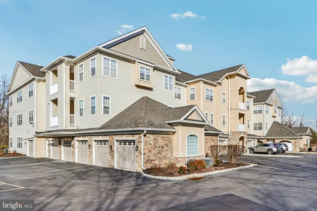 $440,000 | 4 Falcon Drive, Unit 302, Holland, PA 18966