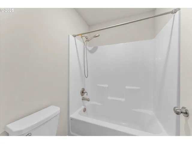 $589,900 | 13304 Northeast 116th Street, Brush Prairie, WA 98606