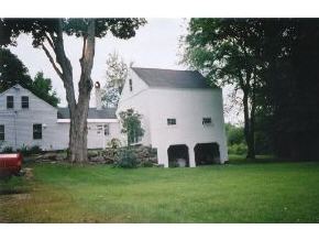 121 S Road Deerfield, NH 03037 - Photo 2 of 4