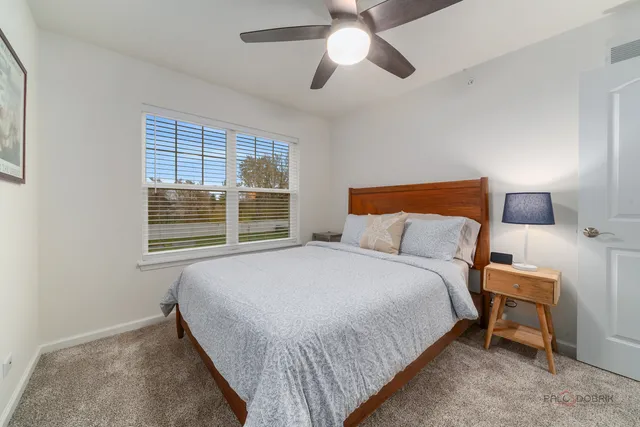 $949,900 | 23051 North Prairie Lane, Lincolnshire, IL 60069