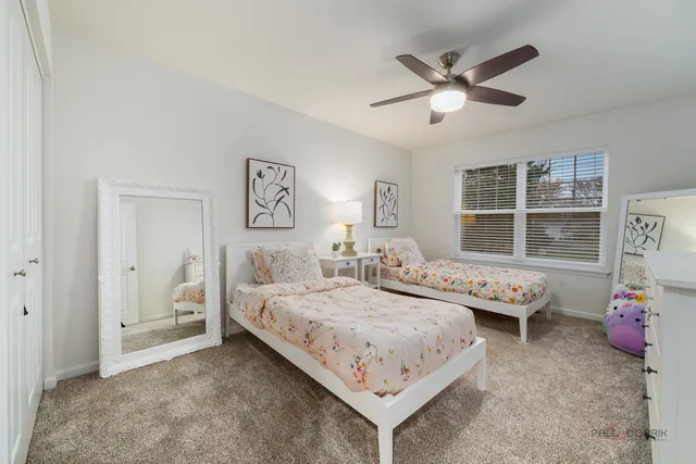 $949,900 | 23051 North Prairie Lane, Lincolnshire, IL 60069