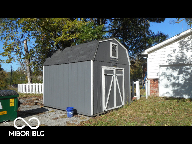 7716-7718 Michigan Road Indianapolis, IN 46268 - Photo 10 of 31