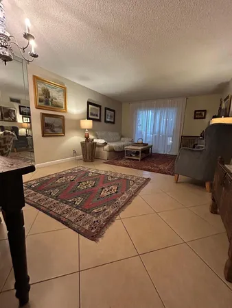 $1,595 | 2515 Northeast 2nd Court, Unit 202, Boynton Beach, FL 33435