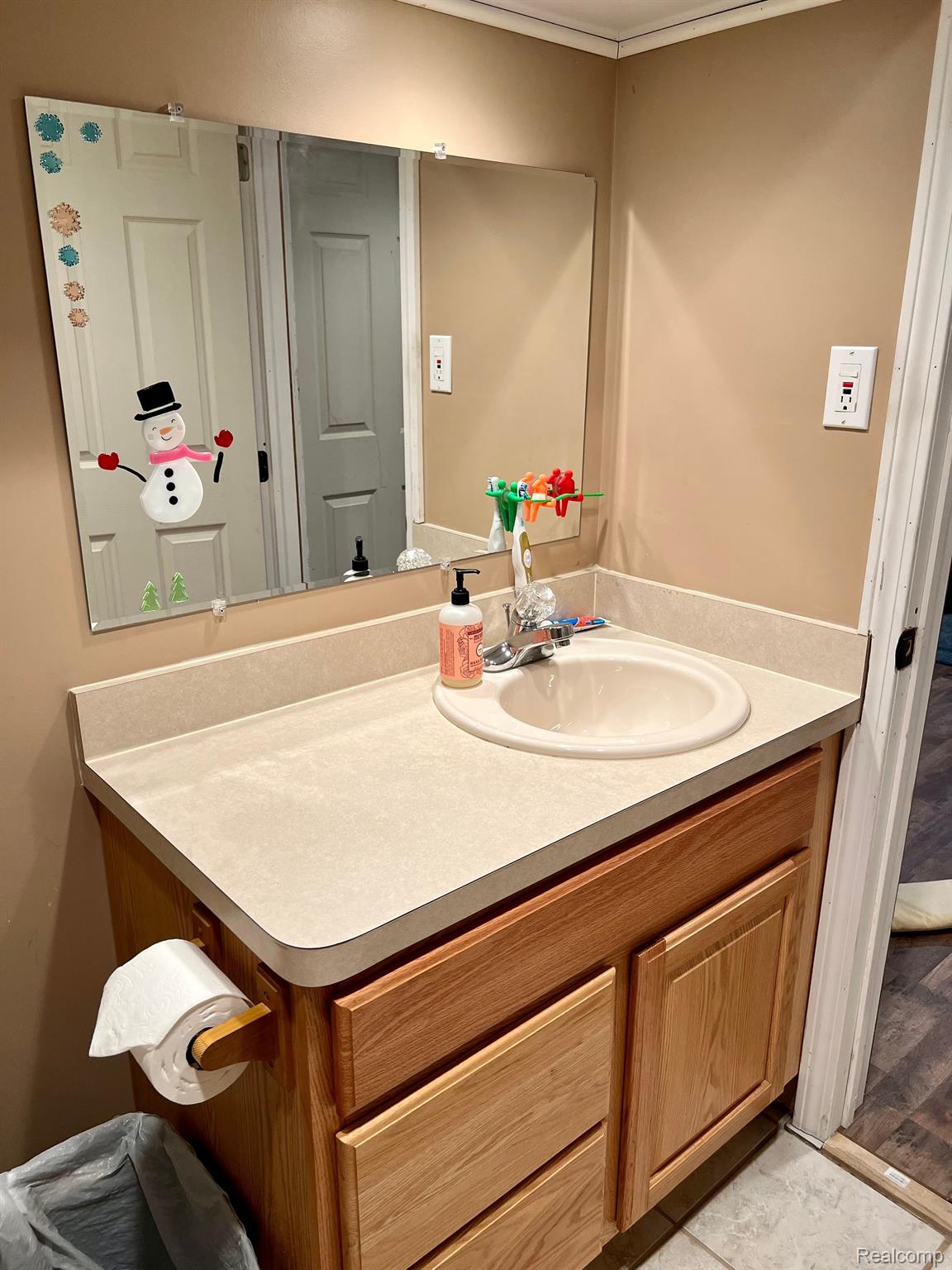 9094 Henry Ruff Road Livonia, MI 48150 - Photo 40 of 47 Gallery Image 40