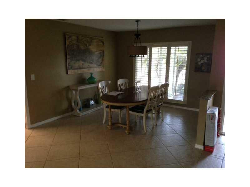 21929 Pine Bark Way Boca Raton, FL 33428 - Photo 8 of 17 Exterior Front