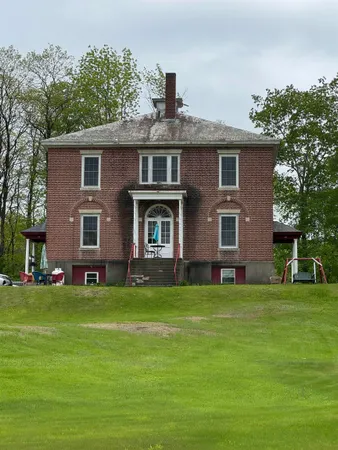 $600,000 | 406 Back Ashuelot Road, Winchester, NH 03441