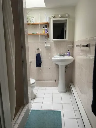 $2,450 | 359 Windsor Street, Unit 3, Cambridge, MA 02141