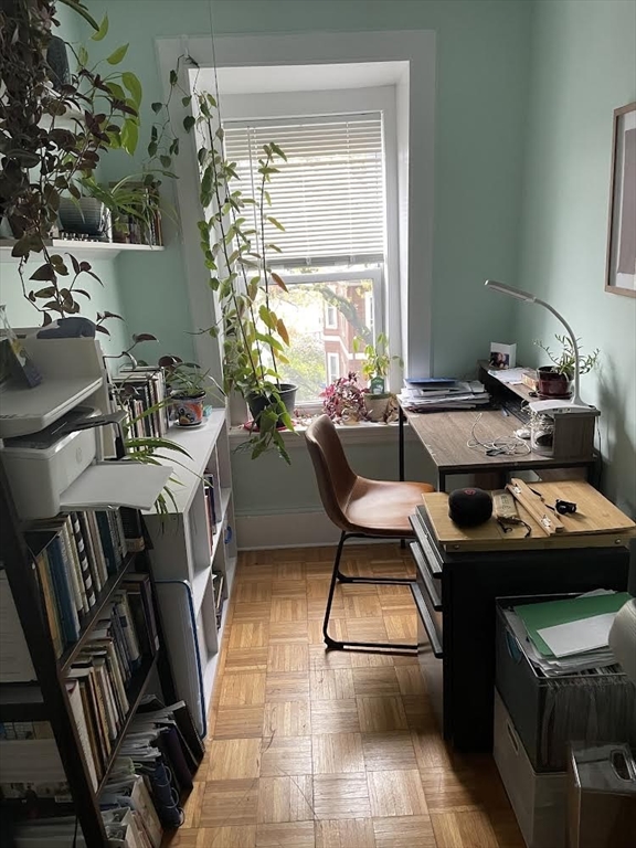 359 Windsor Street, Unit 3 Cambridge, MA 02141 - Photo 4 of 7