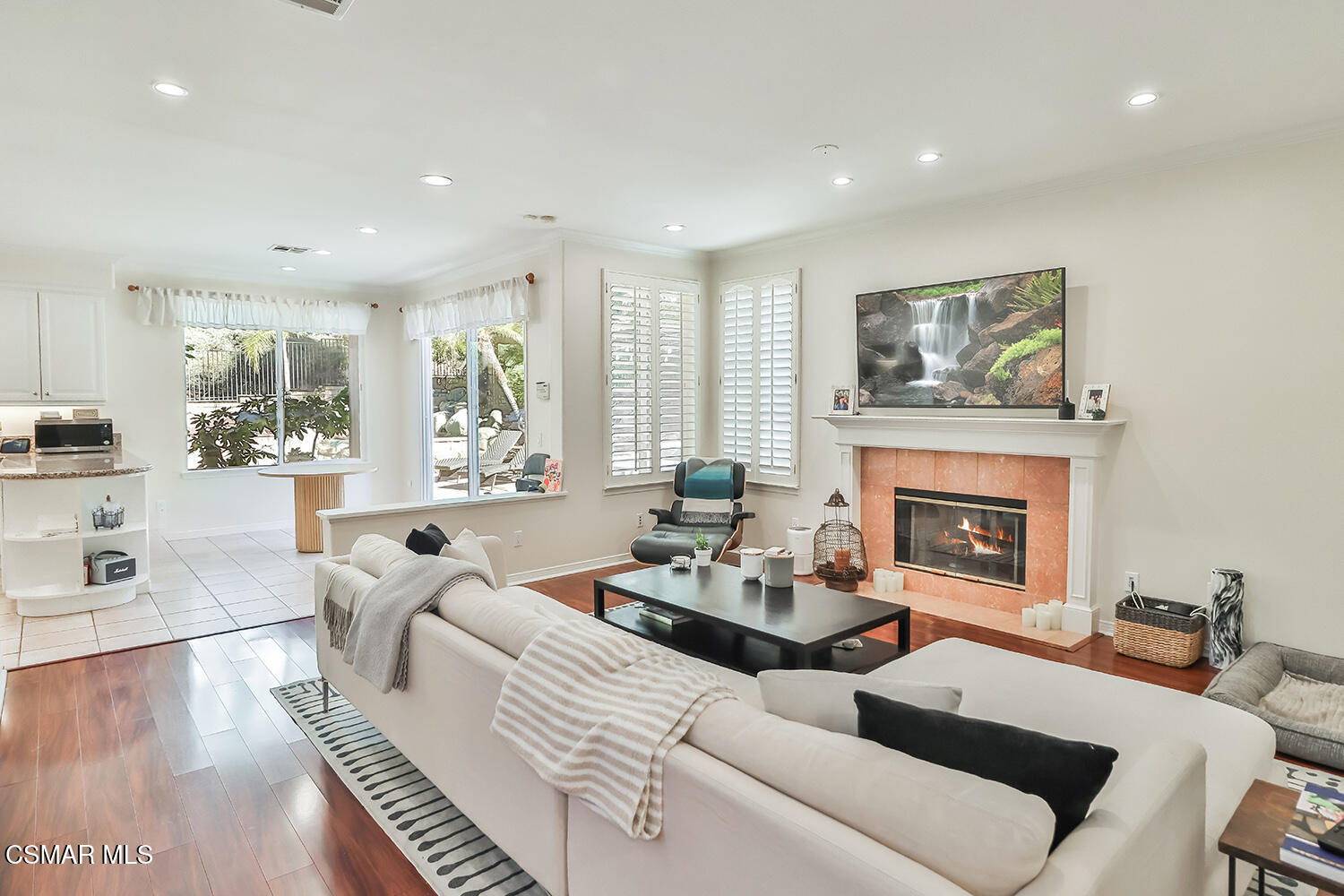 6291 Deerbrook Road Oak Park, CA 91377 - Photo 5 of 29 cFamily and Kitchen1