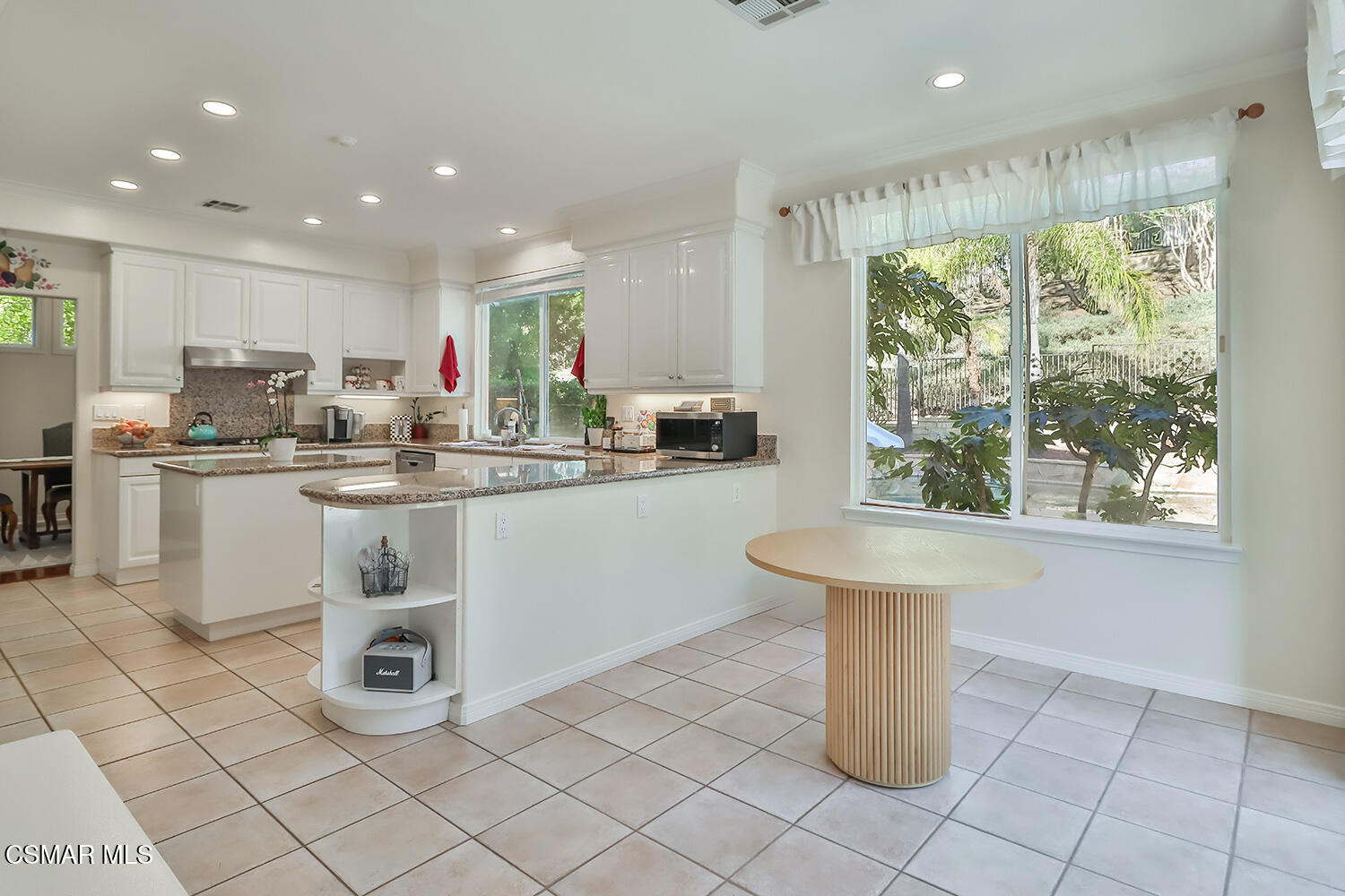 6291 Deerbrook Road Oak Park, CA 91377 - Photo 7 of 29 cFamily and Kitchen4