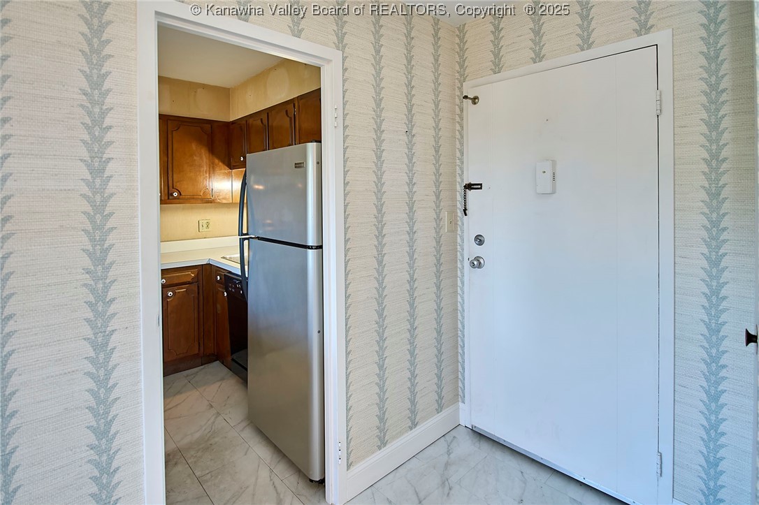 1800 Roundhill Road, Unit 1703 Charleston, WV 25314 - Photo 19 of 37 Gallery Image 19