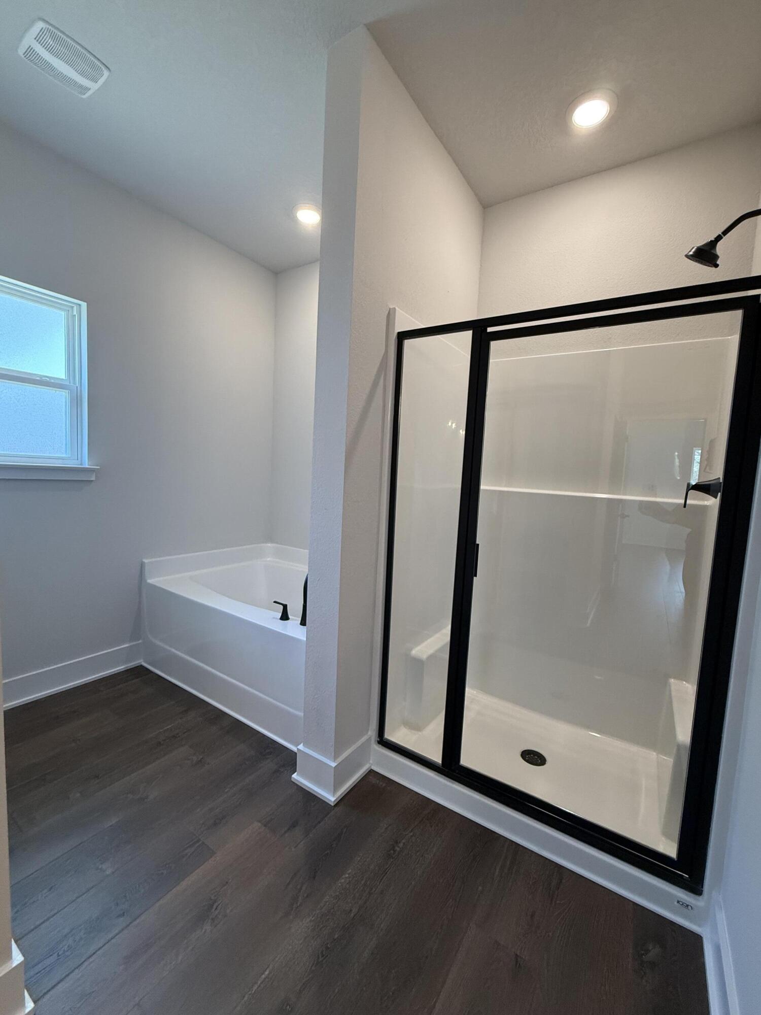 2408 Aleia Lane Crestview, FL 32536 - Photo 15 of 22 IMG_6595