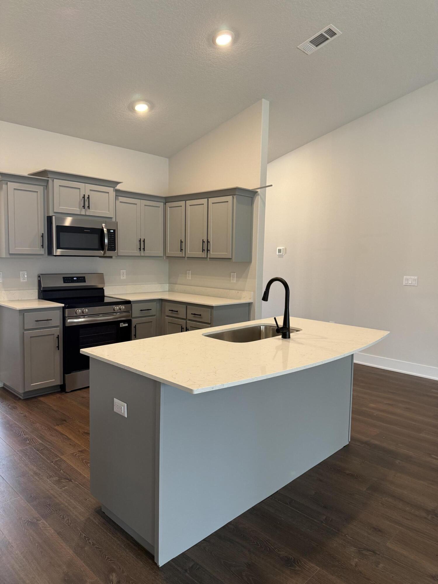 2408 Aleia Lane Crestview, FL 32536 - Photo 10 of 22 IMG_6588