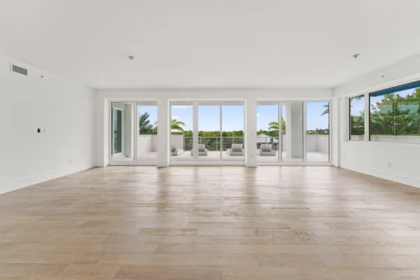 $2,995,000 | 1 South Coastal Way, Unit 201, Jupiter, FL 33477