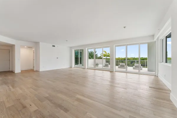 $2,995,000 | 1 South Coastal Way, Unit 201, Jupiter, FL 33477