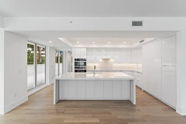 $2,995,000 | 1 South Coastal Way, Unit 201, Jupiter, FL 33477