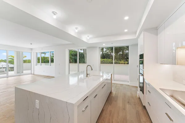 $2,995,000 | 1 South Coastal Way, Unit 201, Jupiter, FL 33477