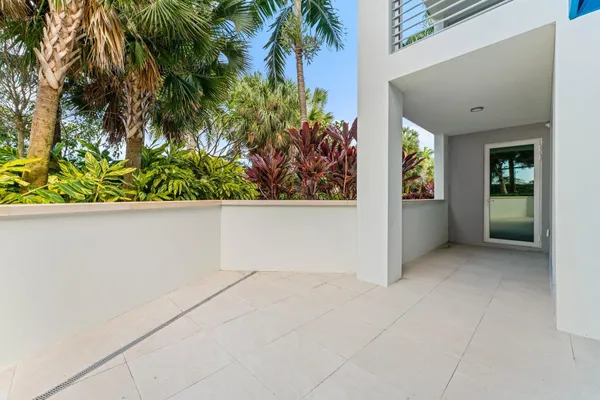 $2,995,000 | 1 South Coastal Way, Unit 201, Jupiter, FL 33477