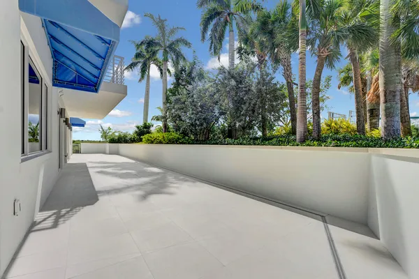 $2,995,000 | 1 South Coastal Way, Unit 201, Jupiter, FL 33477