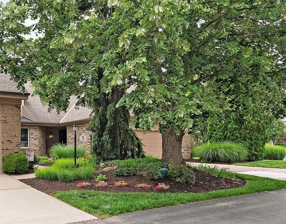 $319,900 | 5 Waterview Court, Hamilton, OH 45013