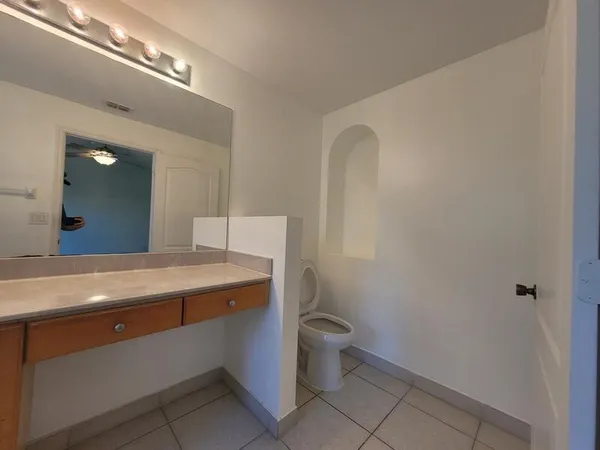 $2,400 | 303 Seminole Palms Drive, Greenacres, FL 33463