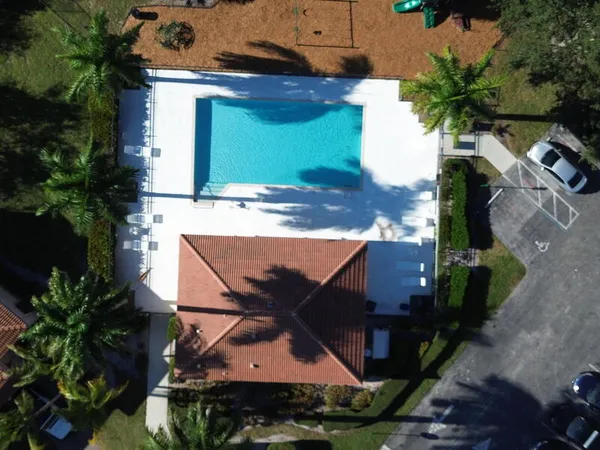 $2,400 | 303 Seminole Palms Drive, Greenacres, FL 33463