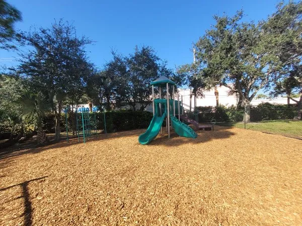 $2,400 | 303 Seminole Palms Drive, Greenacres, FL 33463