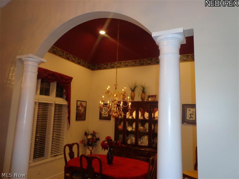 2116 Scenic View Road Southwest New Philadelphia, OH 44663 - Photo 8 of 25 Gallery Image 8