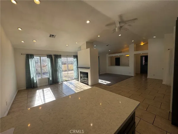 $2,600 | 3624 Garnet Avenue, Rosamond, CA 93560