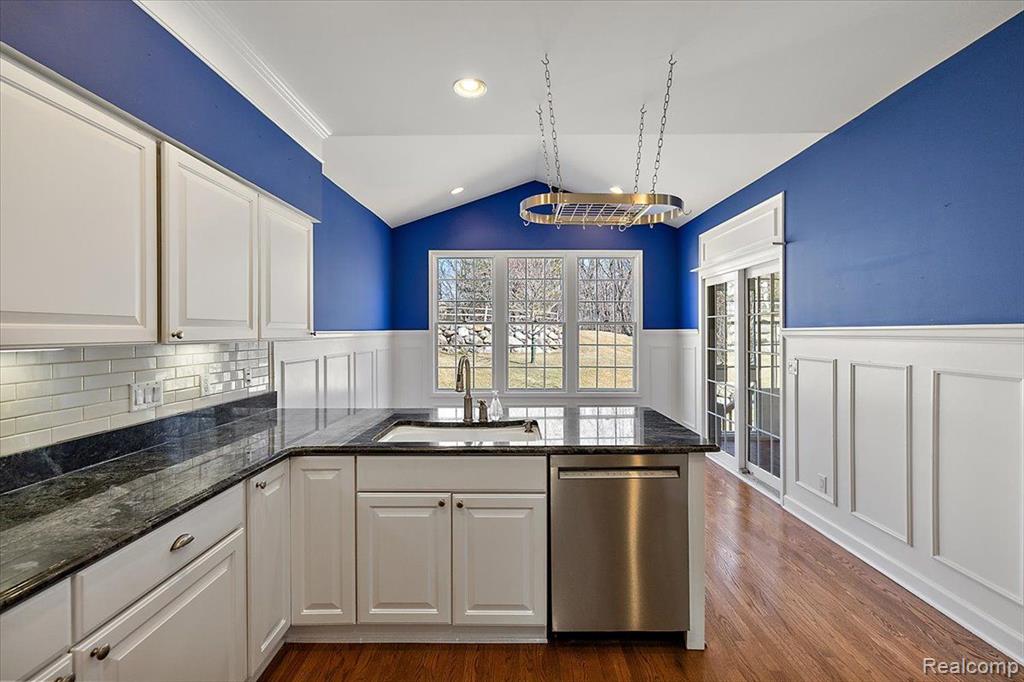 1682 Maple Creek Court Rochester, MI 48306 - Photo 29 of 66 Gallery Image 29