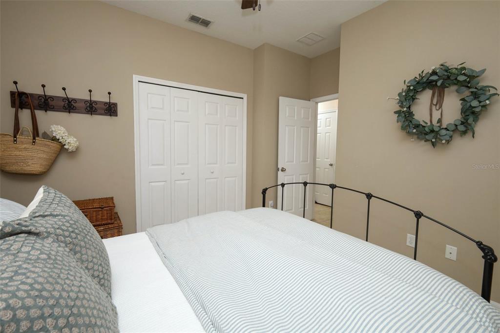 1354 Ellis Fallon Loop Oviedo, FL 32765 - Photo 13 of 66