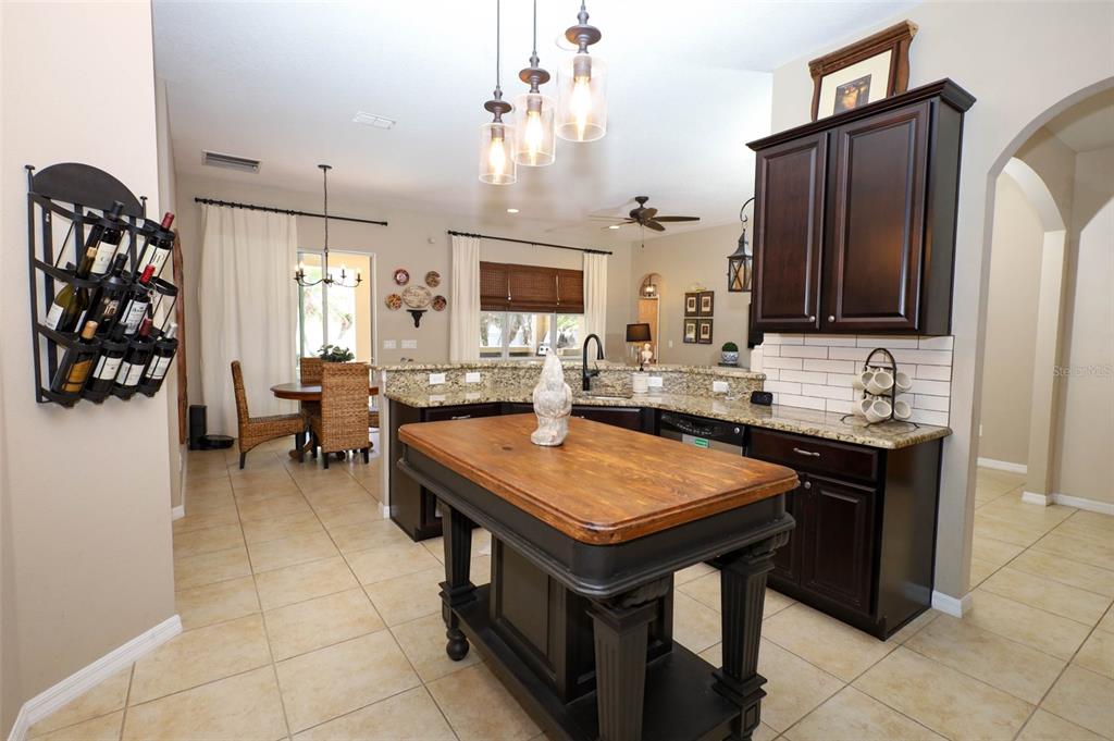 1354 Ellis Fallon Loop Oviedo, FL 32765 - Photo 27 of 66